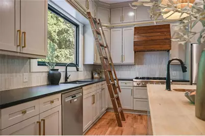 1130 Hancock Drive NE, Atlanta, GA 30306 - Photo 19