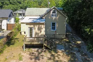 2069 Bolton Rd NW, Atlanta, GA 30318 - Photo 9