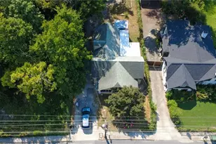 2069 Bolton Rd NW, Atlanta, GA 30318 - Photo 5
