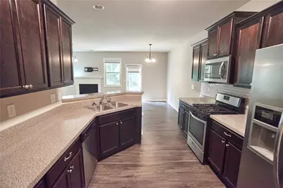 177 Townview Drive, Woodstock, GA 30189 - Photo 5