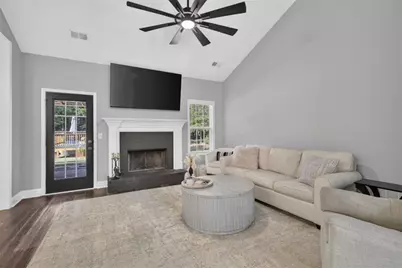 144 Feldspar Drive, Jefferson, GA 30549 - Photo 5