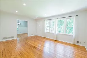 280 Worthington Dr, Marietta, GA 30068 - Photo 9