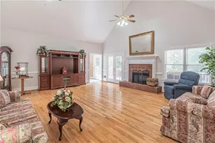 3562 Thompson Mill Rd, Buford, GA 30519 - Photo 17