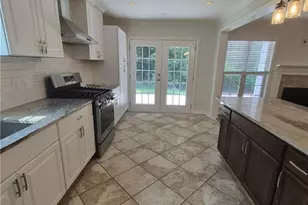 709 Sunny Field Ln, Lawrenceville, GA 30043 - Photo 11