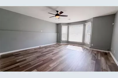142 Clubhouse Drive NW, Kennesaw, GA 30144 - Photo 3