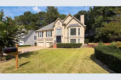142 Clubhouse Drive NW, Kennesaw, GA 30144 - Photo 1