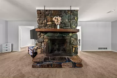 109 Lakeview Circle, Cumming, GA 30040 - Photo 7