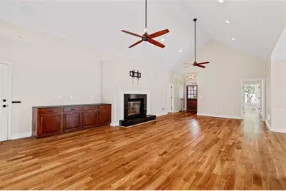 603 Fairway Court, Marietta, GA 30068 - Photo 7