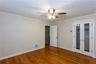 2743 Kimmeridge Dr, East Point, GA 30344 - Photo 27