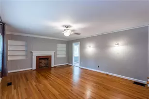 2743 Kimmeridge Dr, East Point, GA 30344 - Photo 7