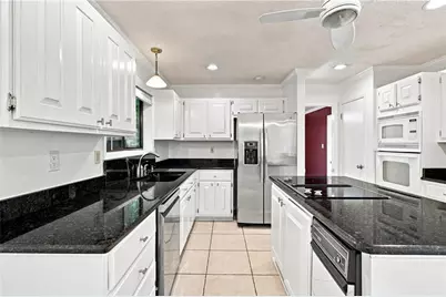715 Lake Top Way, Roswell, GA 30076 - Photo 9