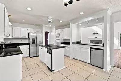 715 Lake Top Way, Roswell, GA 30076 - Photo 7