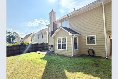 5280 Harbins Point Lane NW, Lilburn, GA 30047 - Photo 5