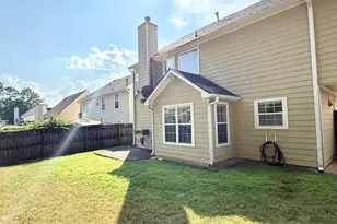 5280 Harbins Point Ln NW, Lilburn, GA 30047 - Photo 5