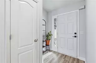 953 Jefferson Walk Cir, Jefferson, GA 30549 - Photo 11