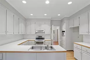 1090 Applecross Dr, Roswell, GA 30075 - Photo 33