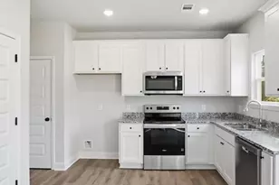 59 Wright St, Lavonia, GA 30553 - Photo 7