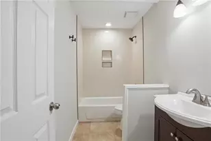 11 Scotland Pl NW, Atlanta, GA 30318 - Photo 19