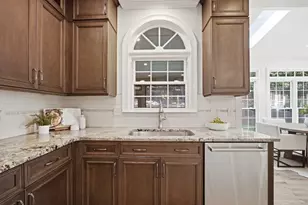 952 Hawkhorn Ct, Alpharetta, GA 30005 - Photo 7