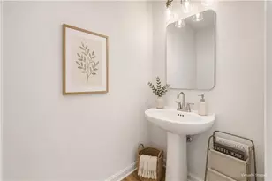 1643 Winpost Ln NW, Atlanta, GA 30318 - Photo 9