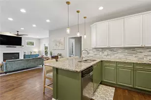 2241 Harry Brooks Dr N W, Atlanta, GA 30318 - Photo 27