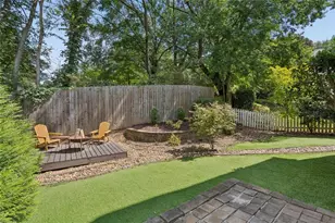 2241 Harry Brooks Dr N W, Atlanta, GA 30318 - Photo 9