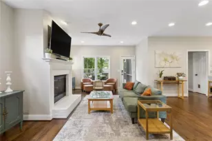 2241 Harry Brooks Dr N W, Atlanta, GA 30318 - Photo 19