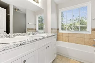 818 Woods Dr NW, Atlanta, GA 30318 - Photo 11