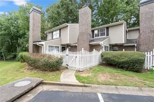 573 Picketts Bend Ct, Marietta, GA 30008 - Photo 1