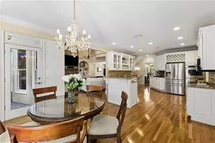 9835 Autry Falls Dr, Johns Creek, GA 30022 - Photo 13