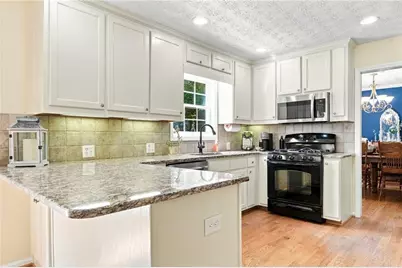 5821 Silverthorn Drive, Flowery Branch, GA 30542 - Photo 15