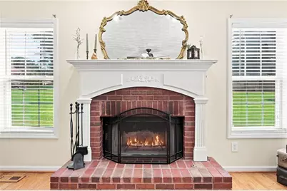 5821 Silverthorn Drive, Flowery Branch, GA 30542 - Photo 7