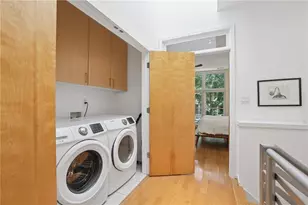 1334 Fernwood Cir NE, Atlanta, GA 30319 - Photo 33