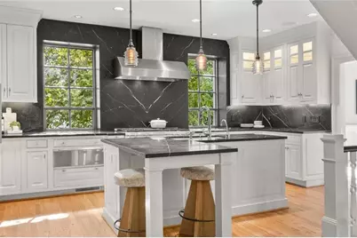 707 Darlington Road NE, Atlanta, GA 30305 - Photo 5