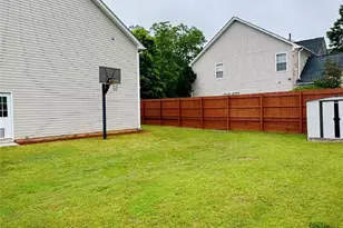 1133 Hawthorn Ln, Grayson, GA 30017 - Photo 11
