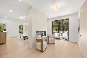 1120 Heards Ferry Rd, Sandy Springs, GA 30328 - Photo 35