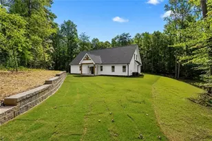 6711 Wildwood Trail, Gainesville, GA 30506 - Photo 5