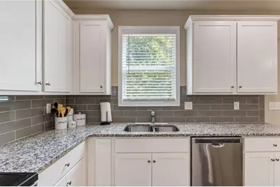 480 White Trillium Drive, Hoschton, GA 30548 - Photo 11