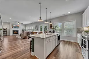204 Meadows Ct, Woodstock, GA 30189 - Photo 13