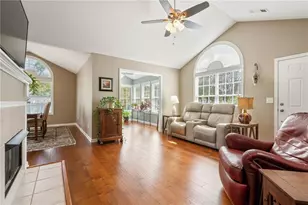 606 Somerton Pl, Cumming, GA 30040 - Photo 9