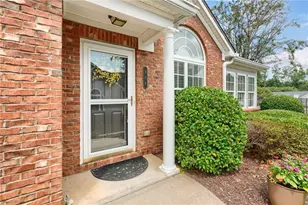 606 Somerton Pl, Cumming, GA 30040 - Photo 5