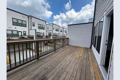 2035 Holtz Lane NW, Atlanta, GA 30318 - Photo 9