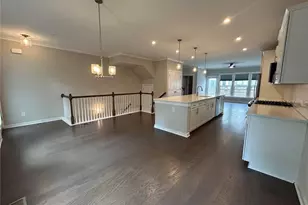 2035 Holtz Ln NW, Atlanta, GA 30318 - Photo 5