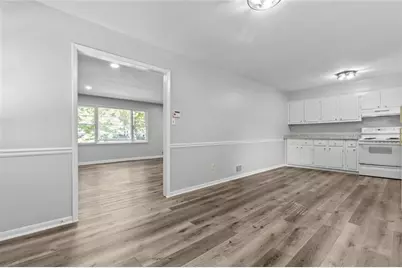 1834 Dogwood Court SW, Snellville, GA 30078 - Photo 9