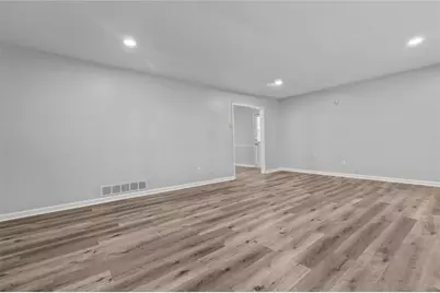 1834 Dogwood Court SW, Snellville, GA 30078 - Photo 3