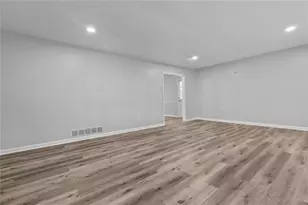 1834 Dogwood Ct SW, Snellville, GA 30078 - Photo 3
