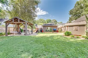 2104 Delano Dr NE, Atlanta, GA 30317 - Photo 11