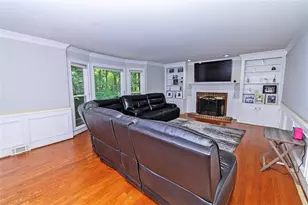 415 Spindle Ct, Sandy Springs, GA 30350 - Photo 21