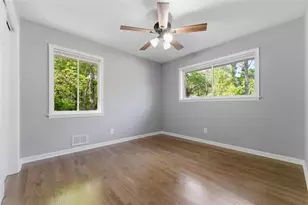 1100 Vonda Ln, Mableton, GA 30126 - Photo 17