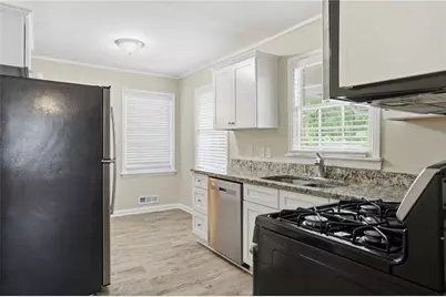 1972 S Columbia Place, Decatur, GA 30032 - Photo 11